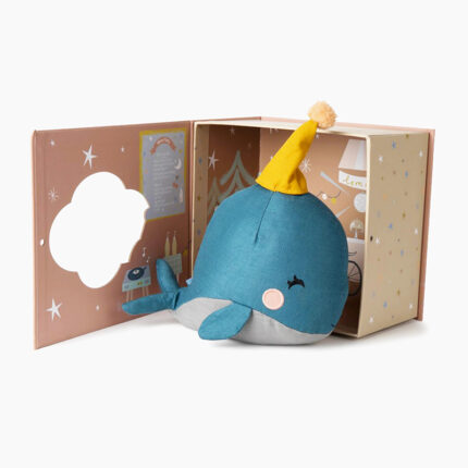 κούκλα φάλαινα σε κουτί